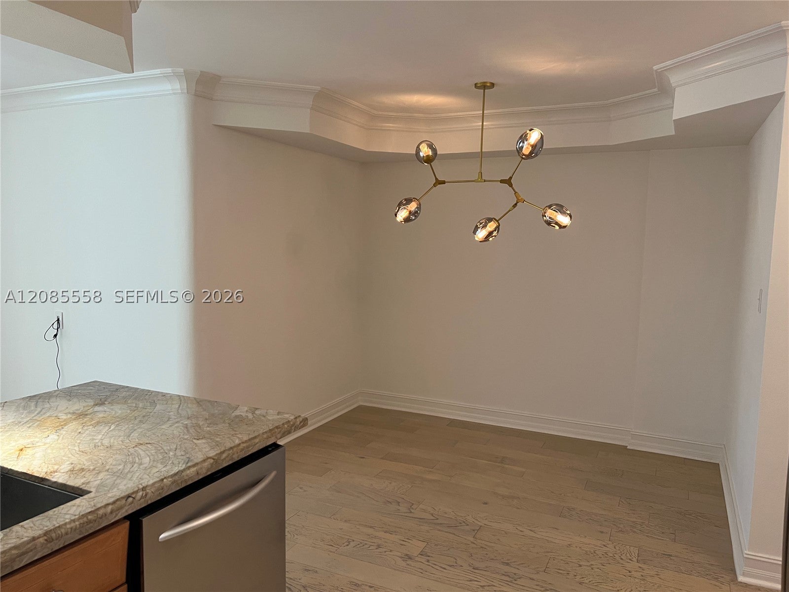 5401 Collins Ave 210