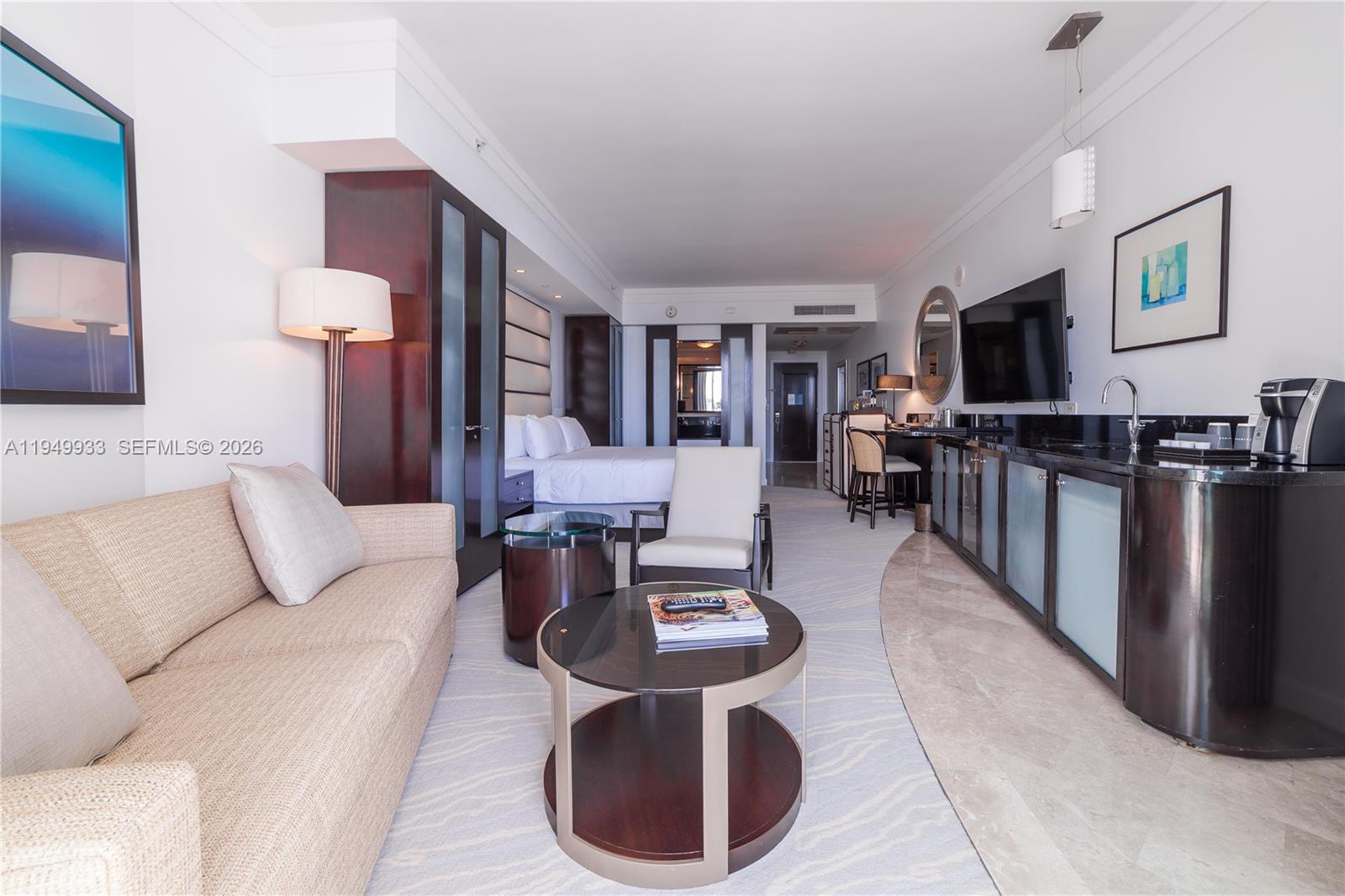 FONTAINEBLEAU III OCEAN C - Residential