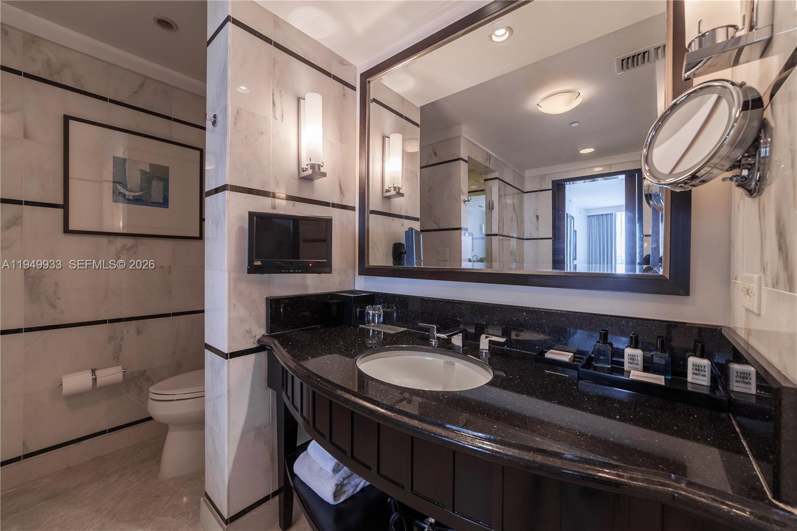 FONTAINEBLEAU III OCEAN C - Residential