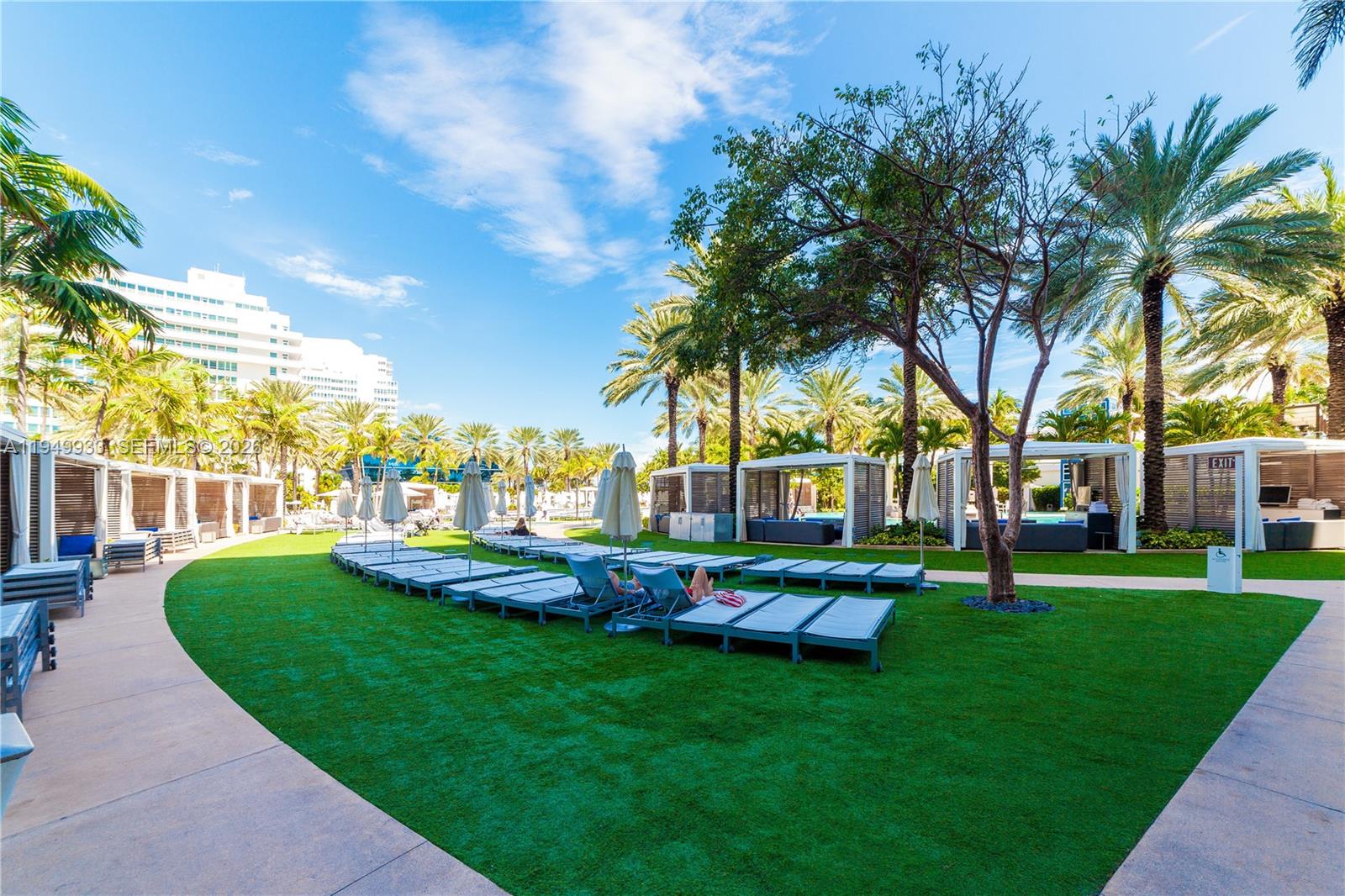 FONTAINEBLEAU III OCEAN C - Residential