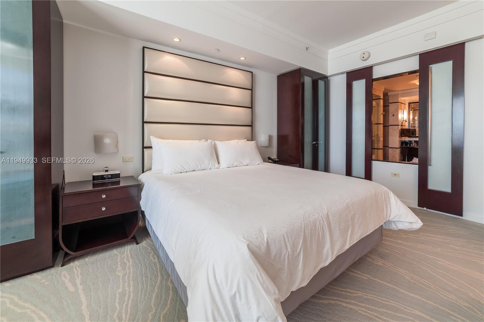 FONTAINEBLEAU III OCEAN C - Residential