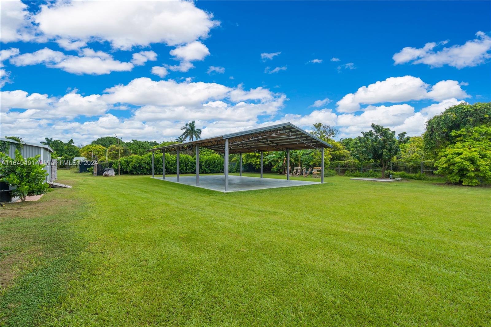 Acreage - Residential