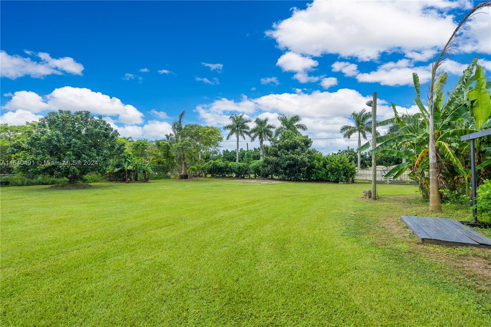Acreage - Residential