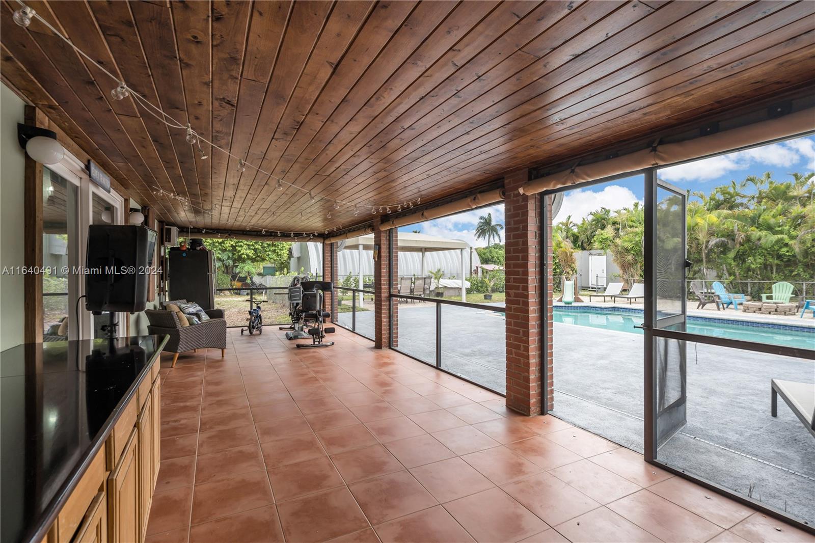 Acreage - Residential