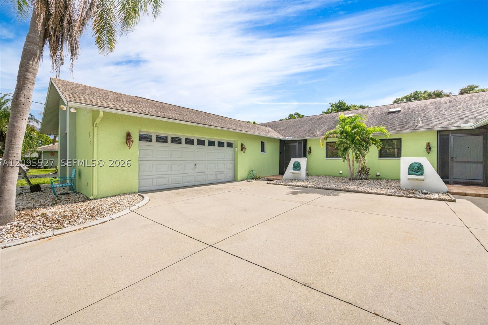 5815/5817 Littlestone CT