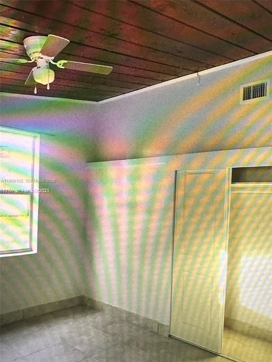 DELRAY MNR - Residential Lease