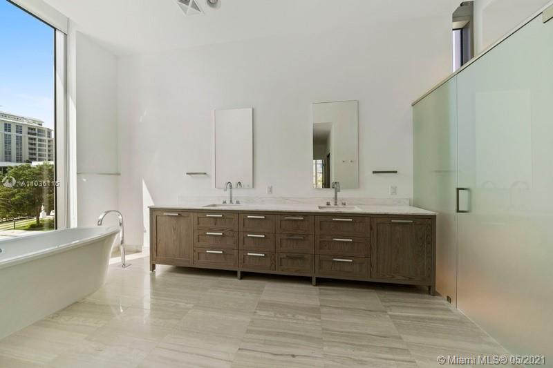 OCEANA KEY BISCAYNE CONDO - Residential