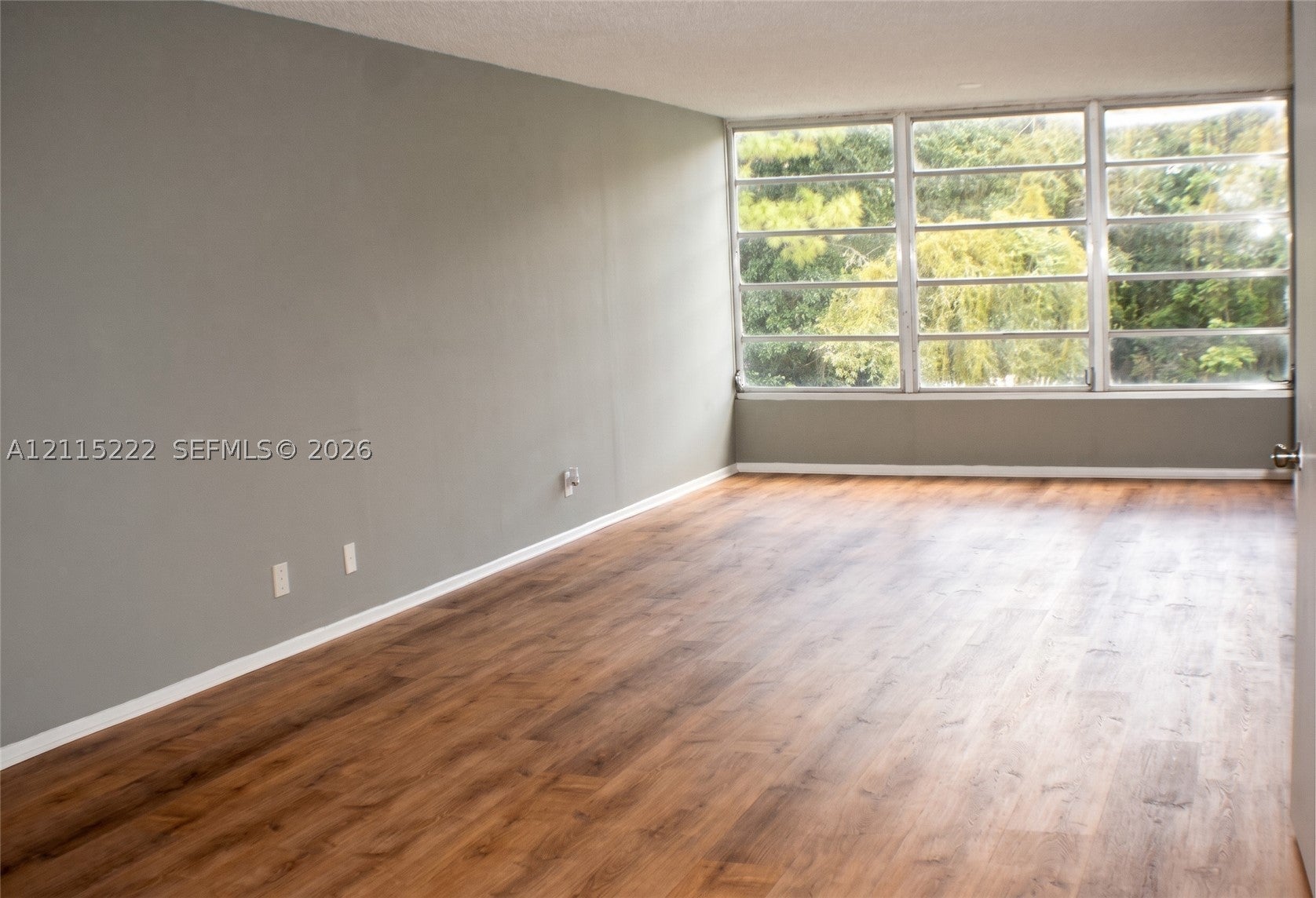 9450 Live Oak Pl 303