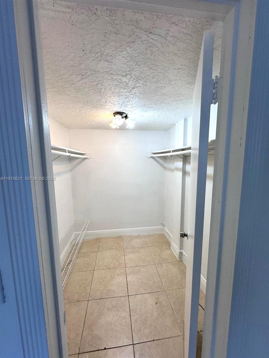 SAMARI LAKE EAST CONDO - Residential