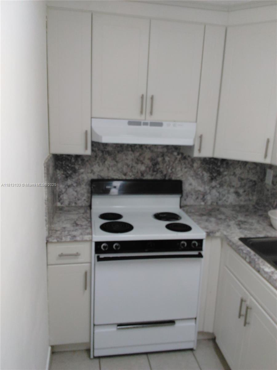 SUNSET VILLAS NO 3 CONDO - Residential Lease