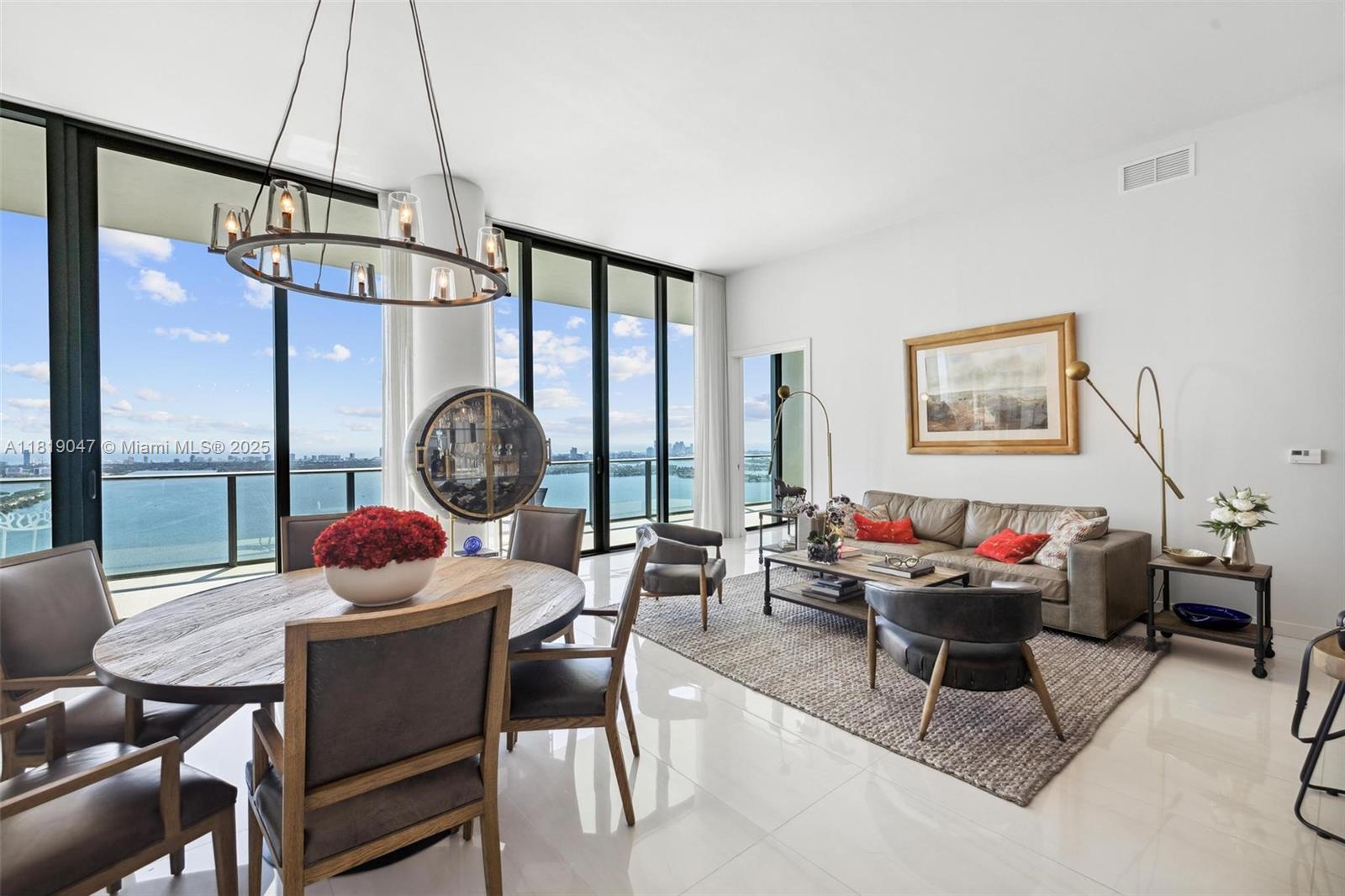 GRAN PARAISO CONDO - Residential