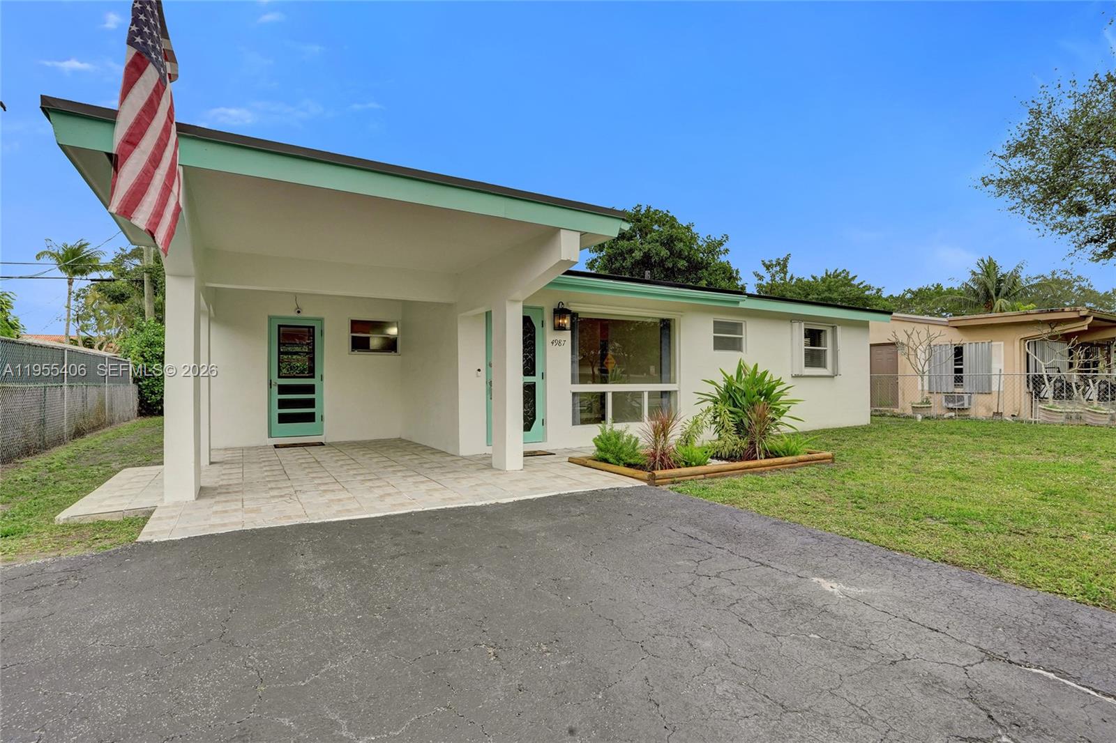 SEABOARD HEIGHTS - Residential