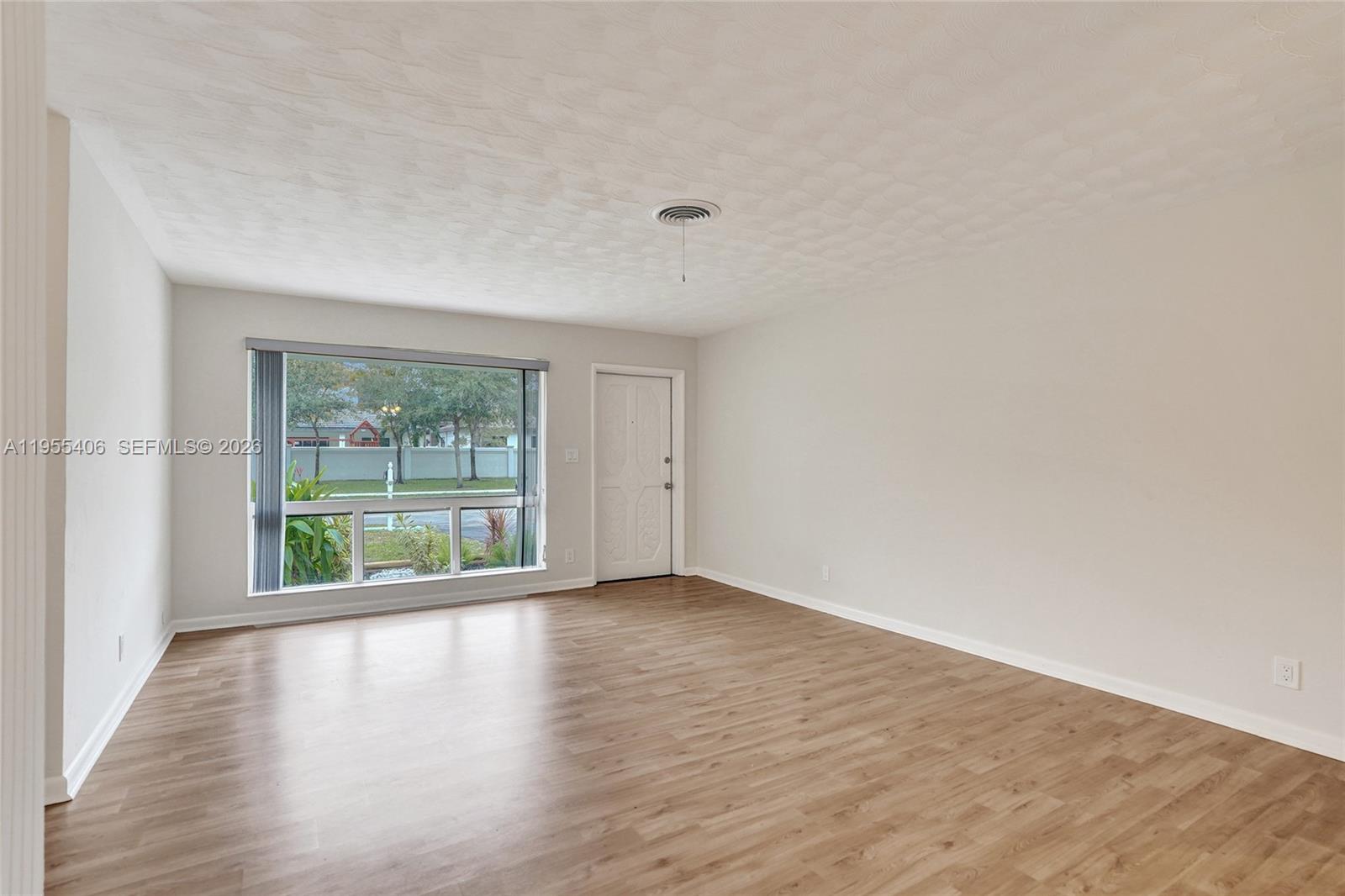 SEABOARD HEIGHTS - Residential