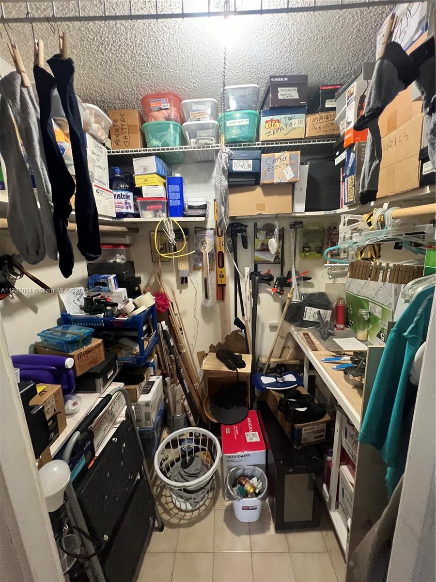 REGENT HOUSE CONDO - Residential