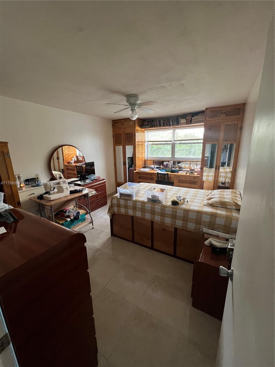 REGENT HOUSE CONDO - Residential