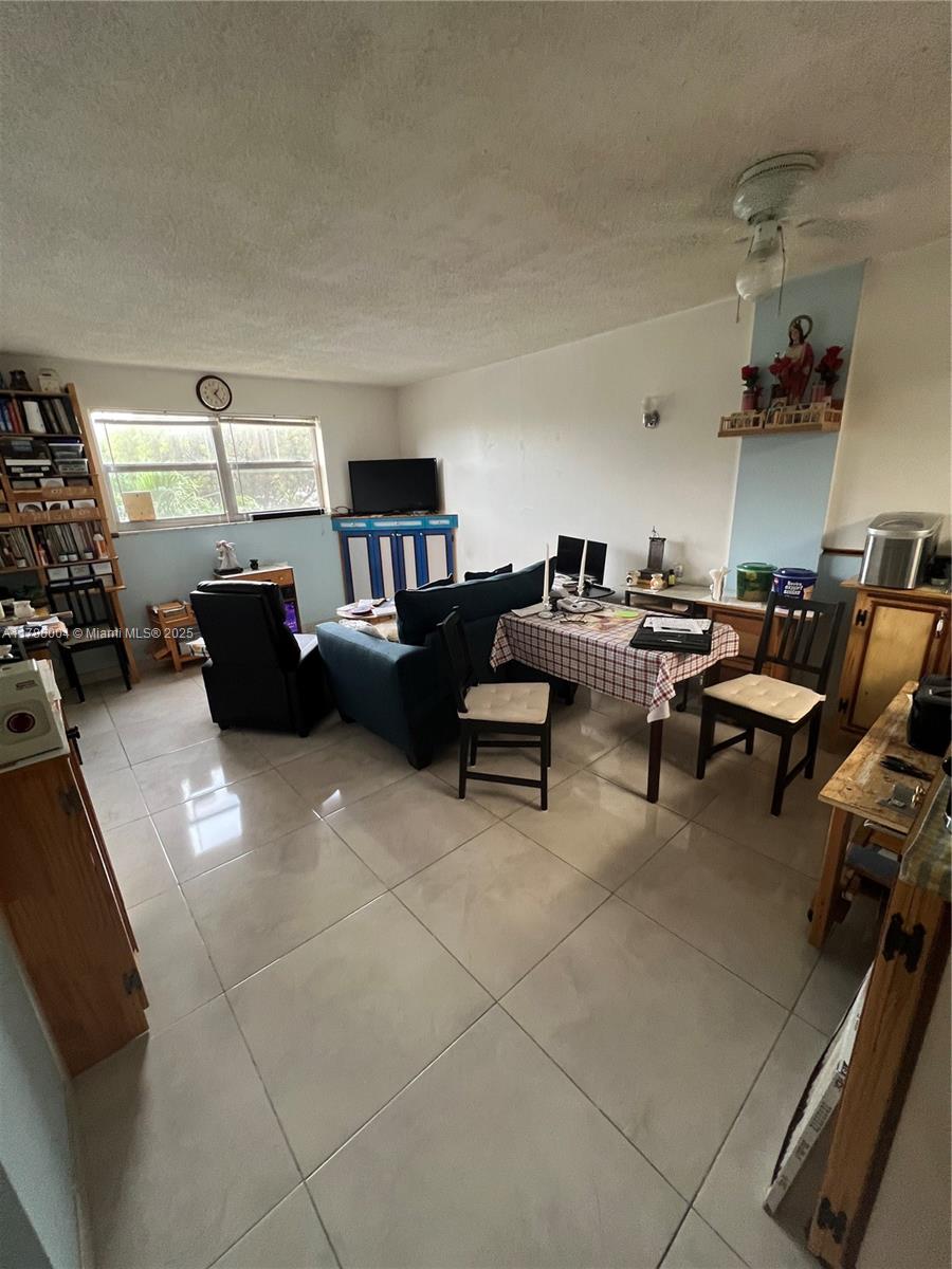 REGENT HOUSE CONDO - Residential