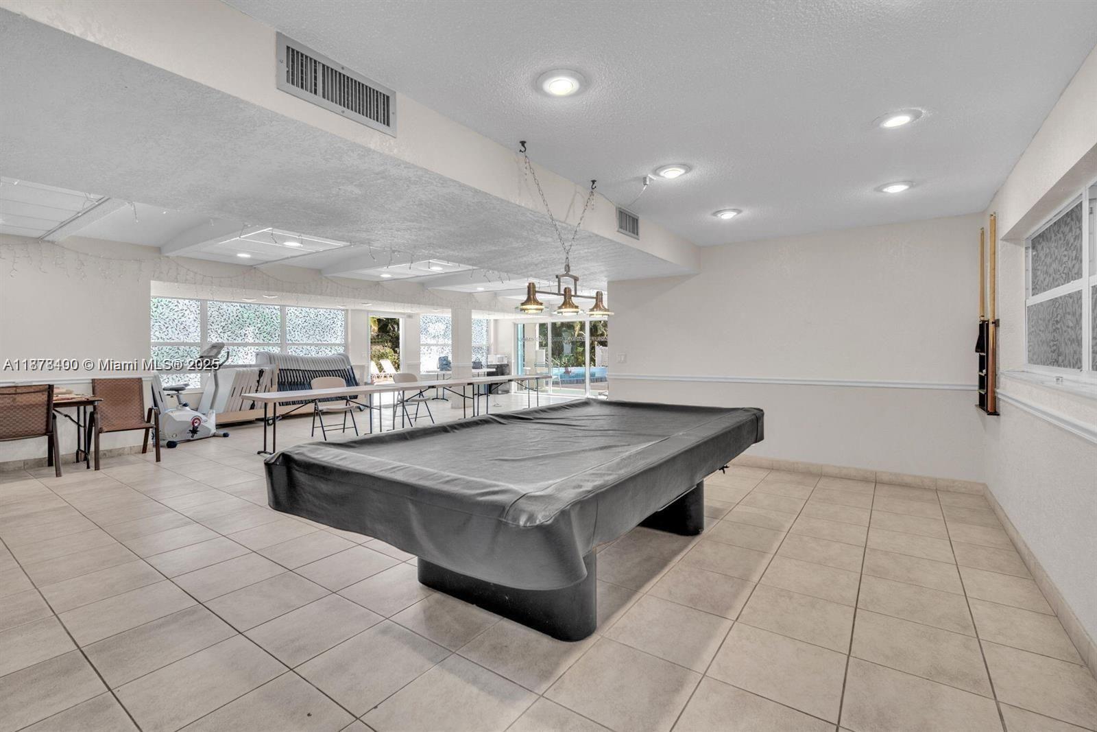 FAIRWAYS CO-OP - Residential Lease