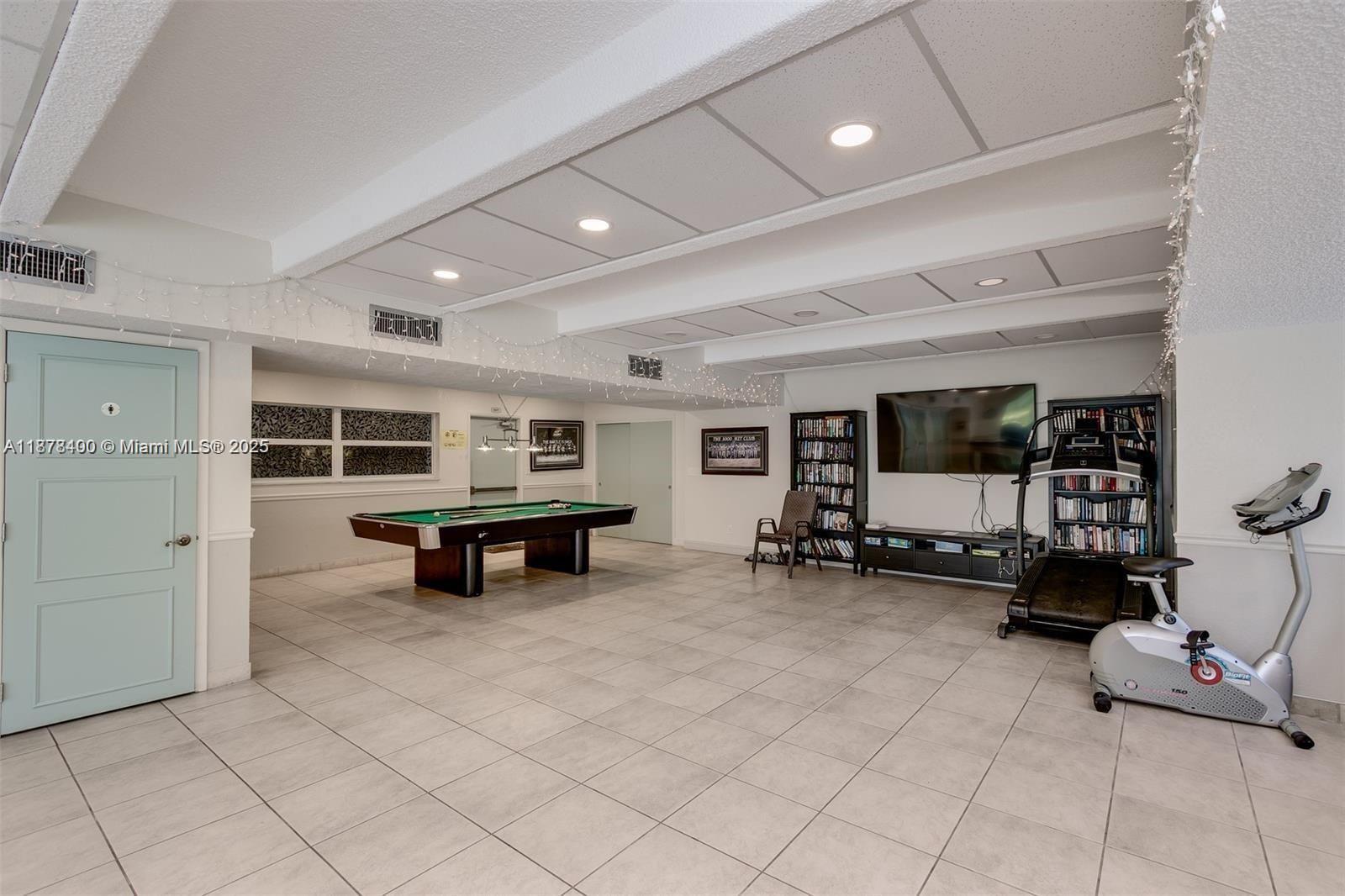 FAIRWAYS CO-OP - Residential Lease