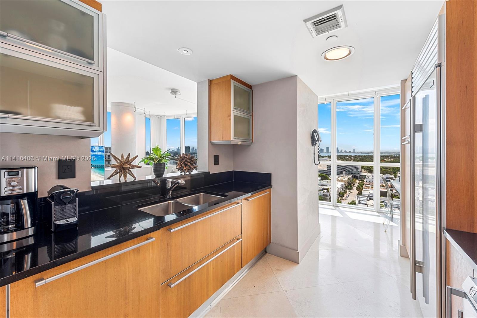 SETAI RESORT & RESIDENCES - Residential Lease