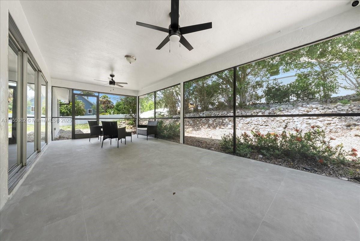 773700 - MARCO BEACH UNIT - Residential