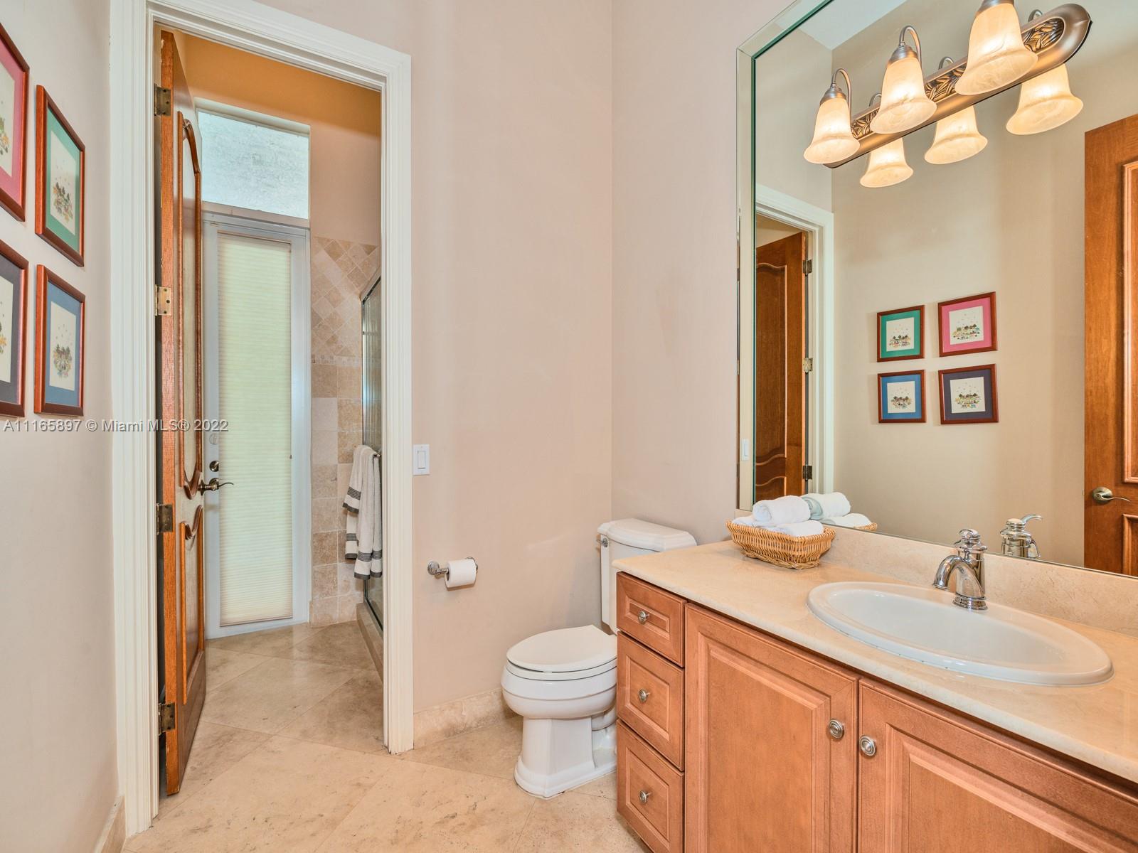 PINEWOOD HOMES - Residential