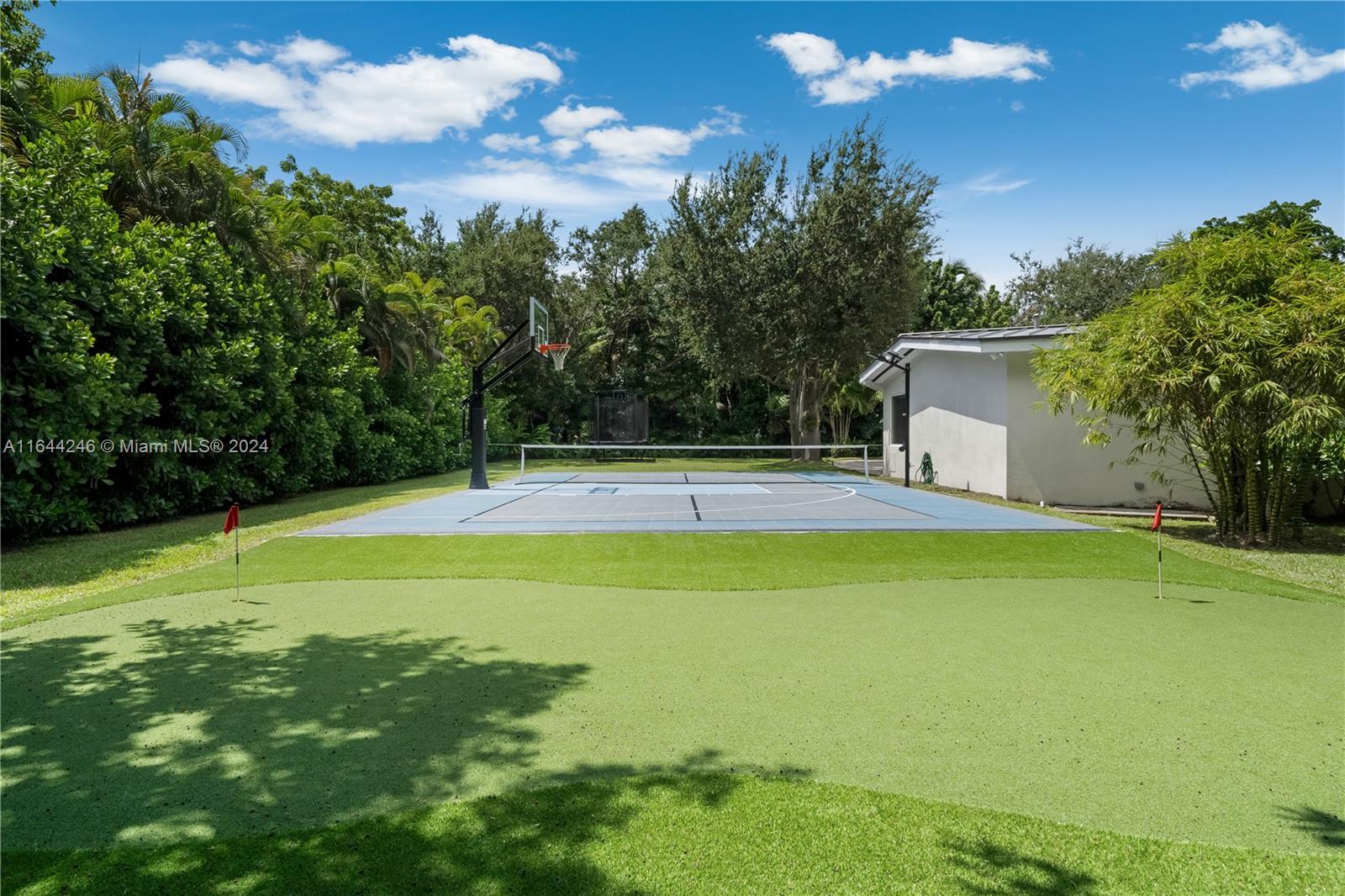 HALLMARK HEIGHTS ESTATES - Residential