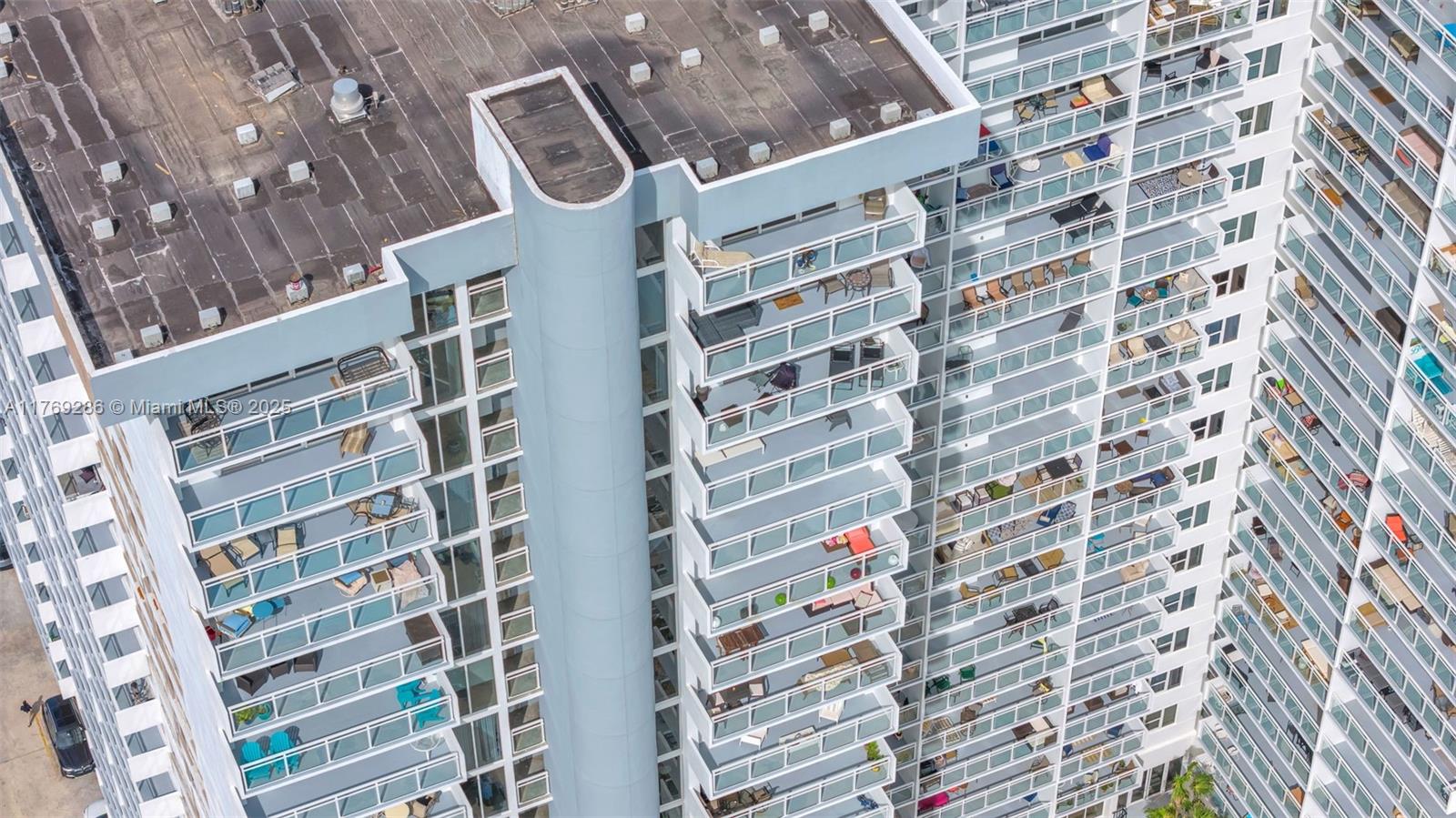 Rental Property at 2030 S Ocean Dr 502, Hallandale Beach, Broward County, Florida - Bedrooms: 1 
Bathrooms: 1  - $2,400 MO.