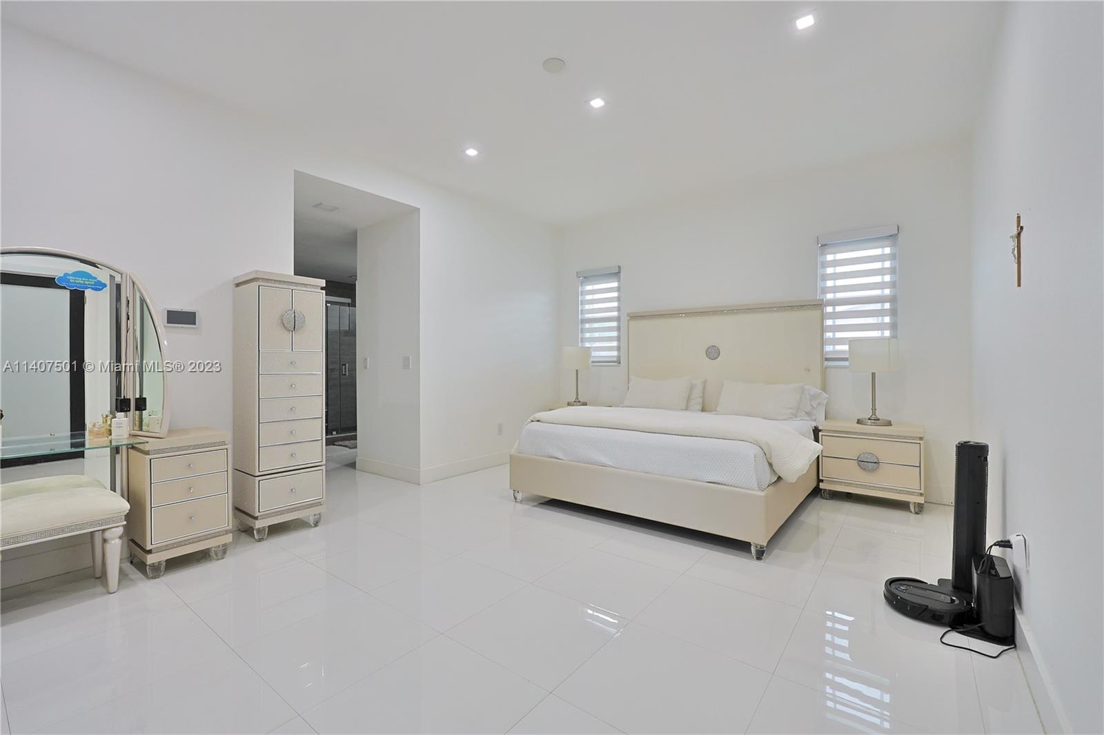 CORAL PARK ESTATES SEC 8 - Residential Lease