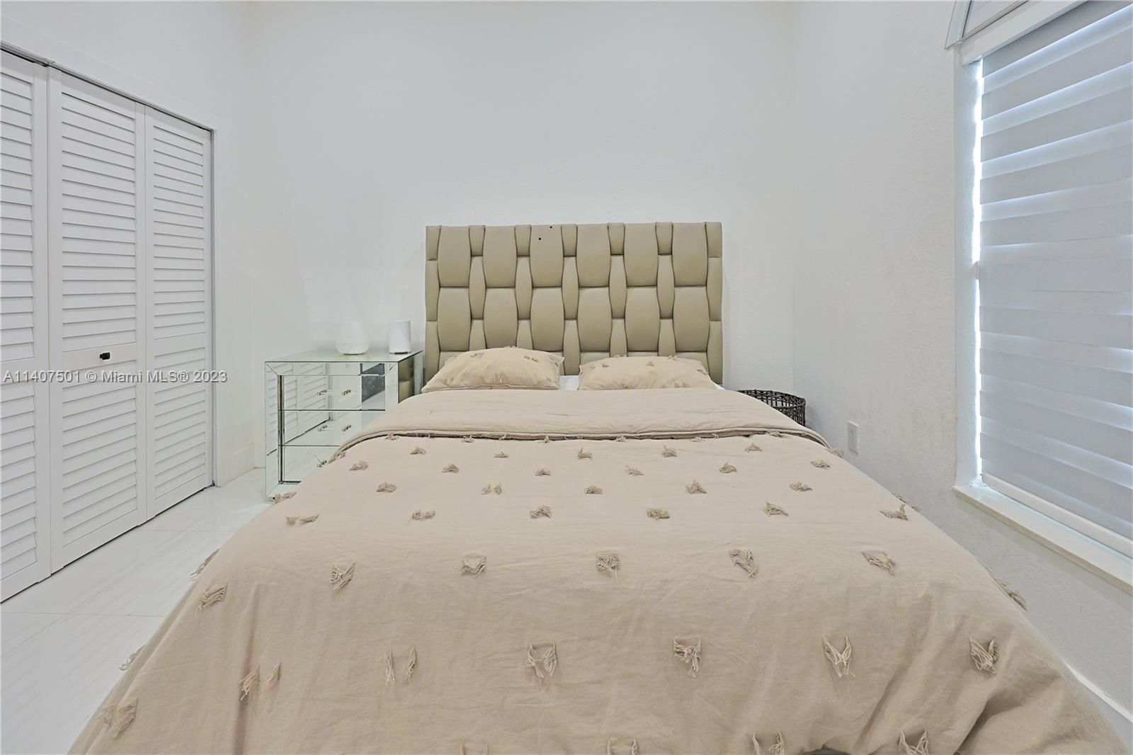 CORAL PARK ESTATES SEC 8 - Residential Lease