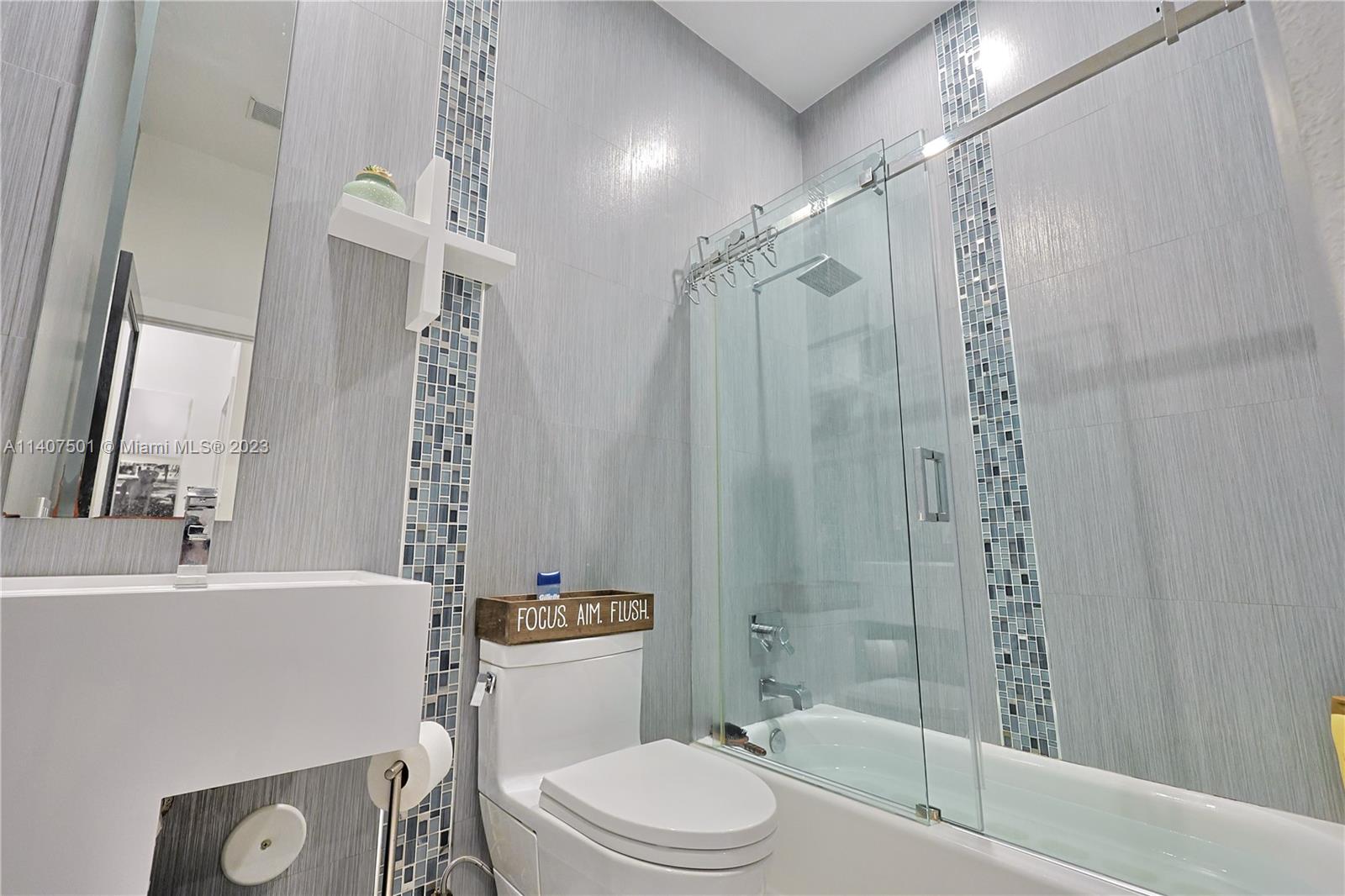 CORAL PARK ESTATES SEC 8 - Residential Lease