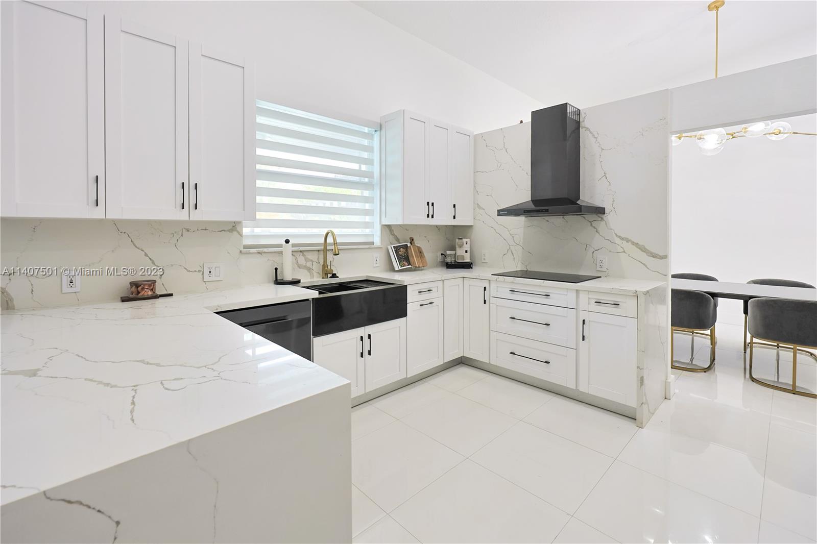 CORAL PARK ESTATES SEC 8 - Residential Lease