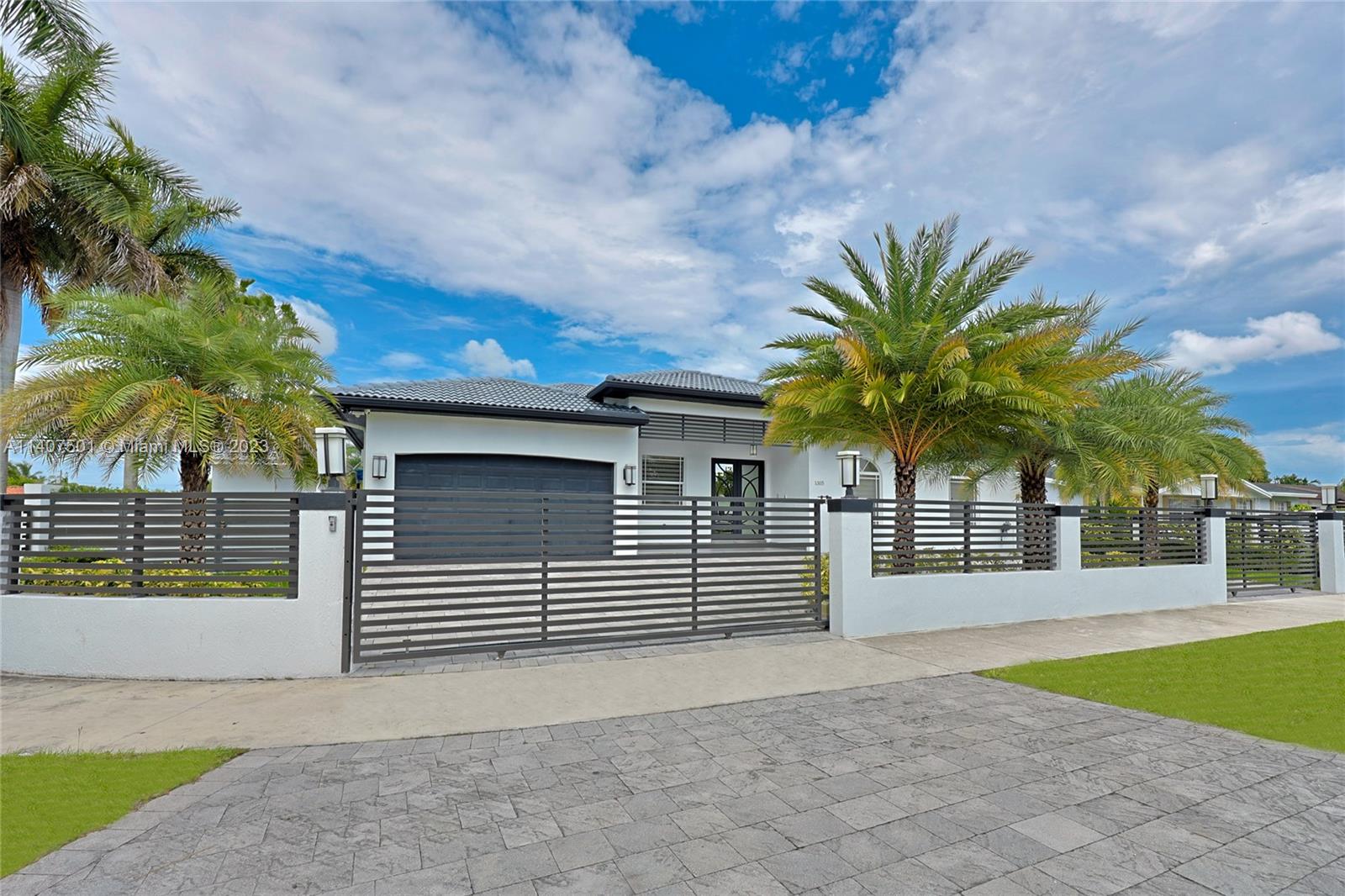 CORAL PARK ESTATES SEC 8 - Residential Lease