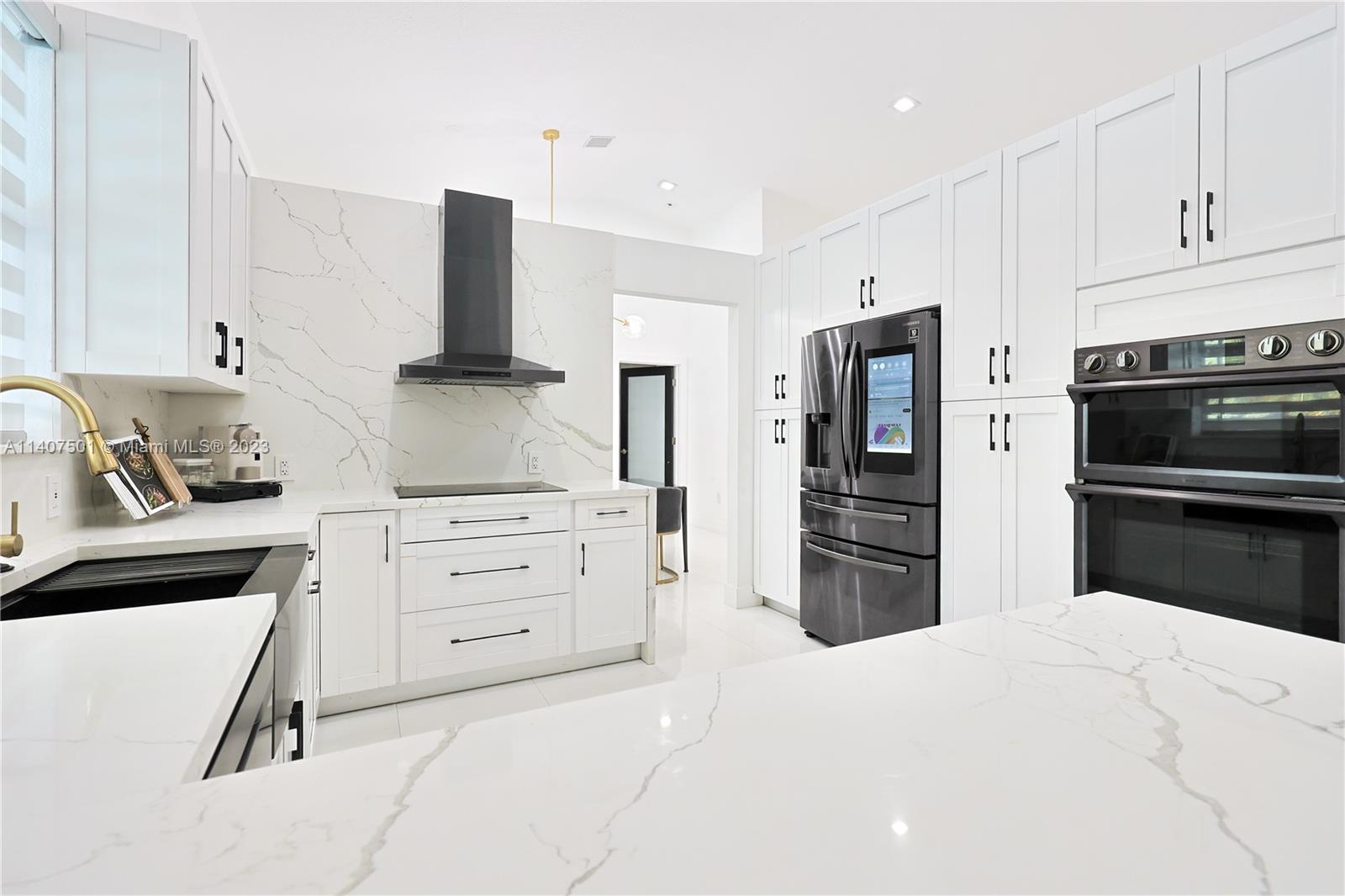 CORAL PARK ESTATES SEC 8 - Residential Lease