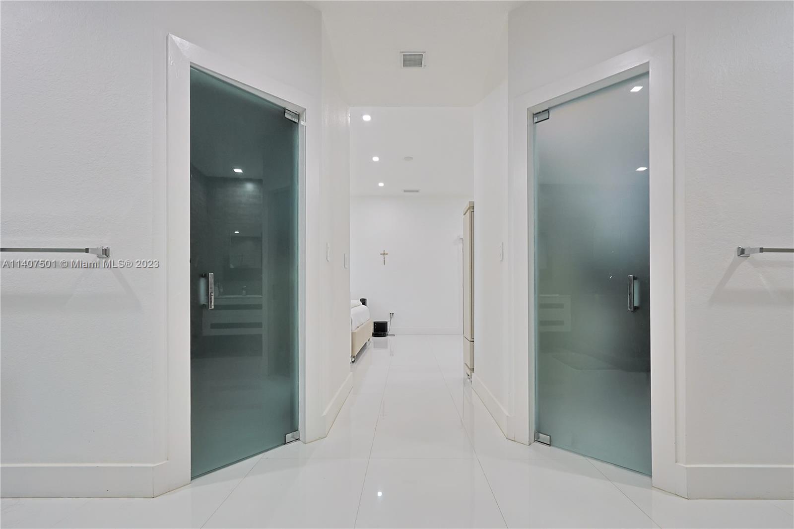 CORAL PARK ESTATES SEC 8 - Residential Lease