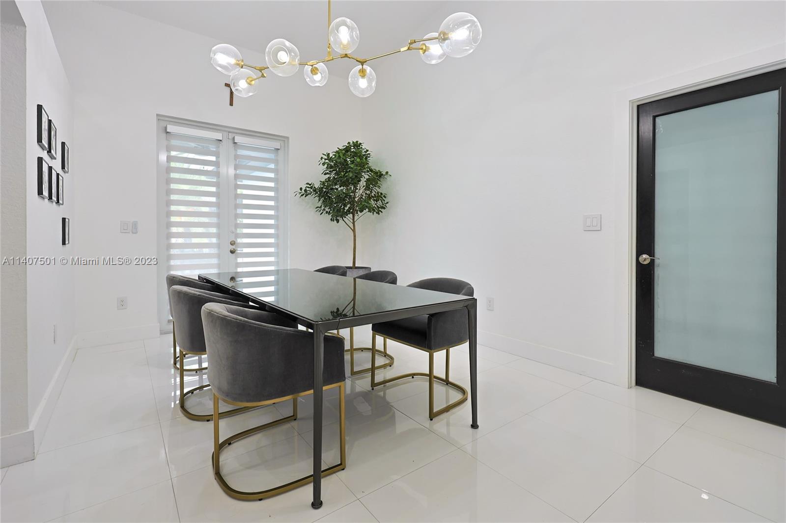 CORAL PARK ESTATES SEC 8 - Residential Lease