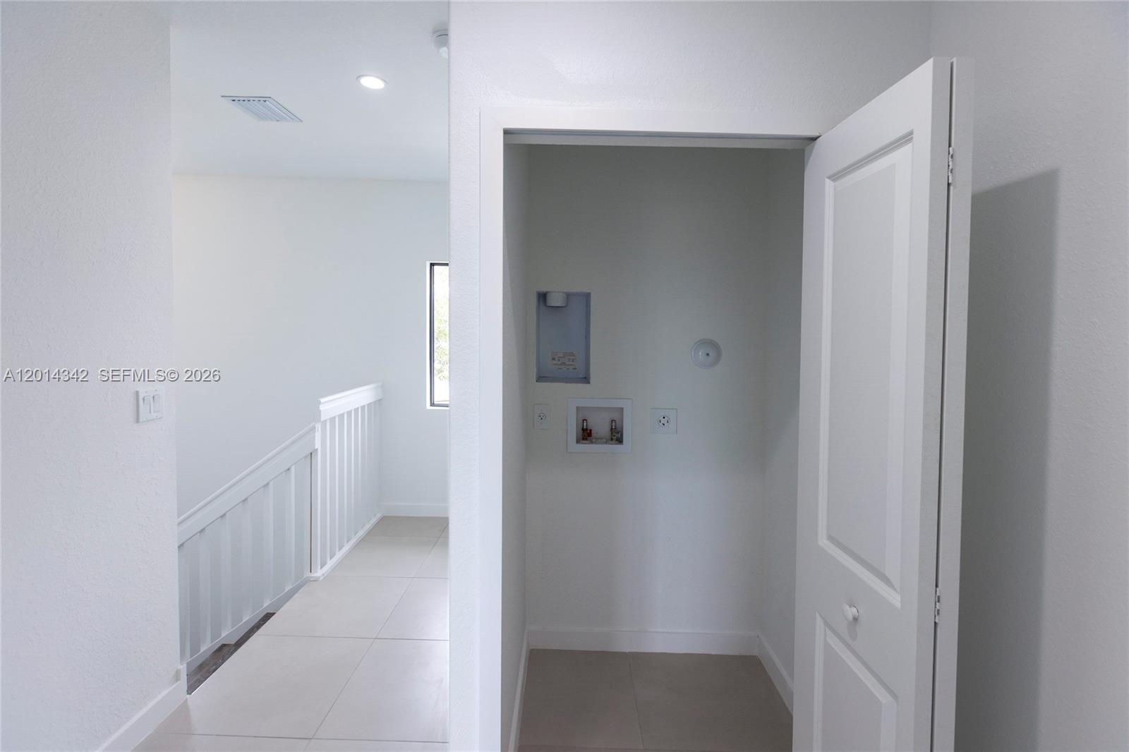 THE TROPICS AMD - Residential