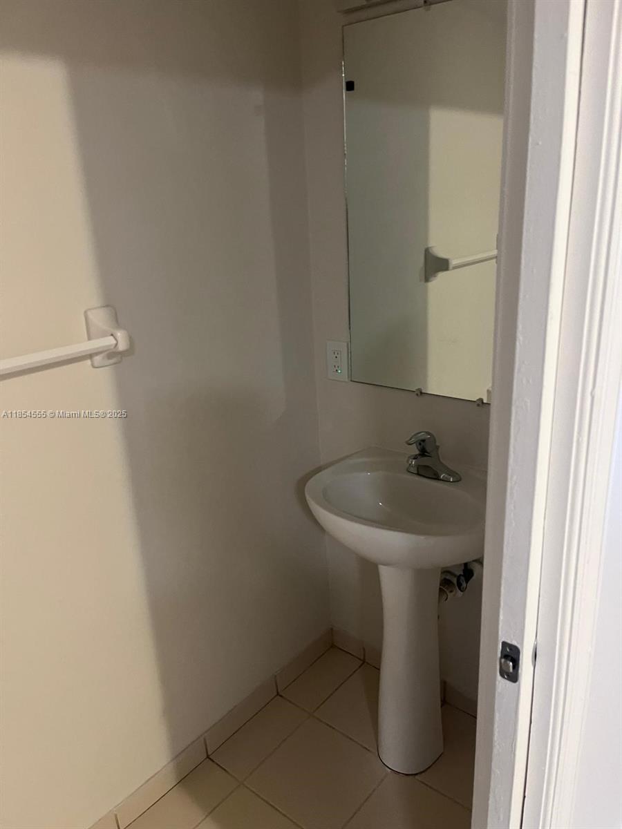 SOLABELLA CONDO - Residential
