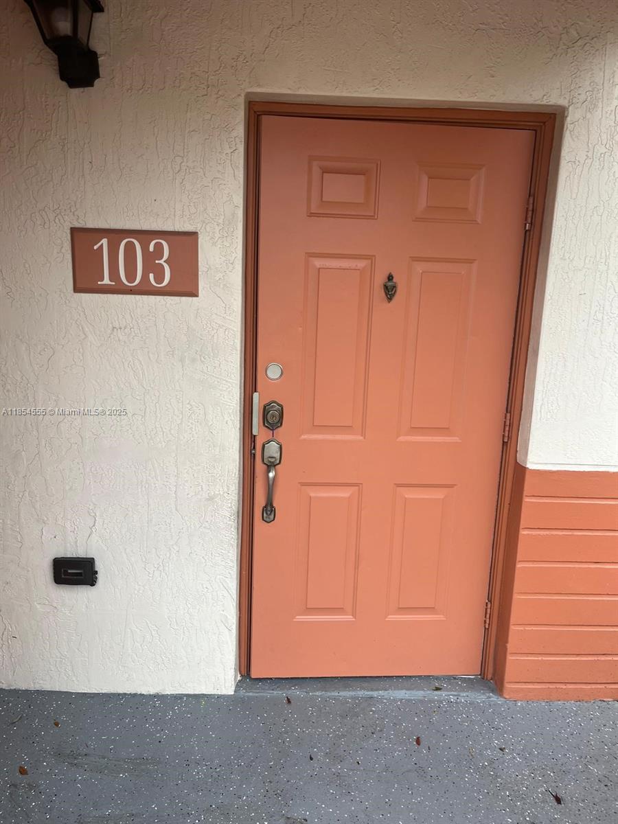 SOLABELLA CONDO - Residential