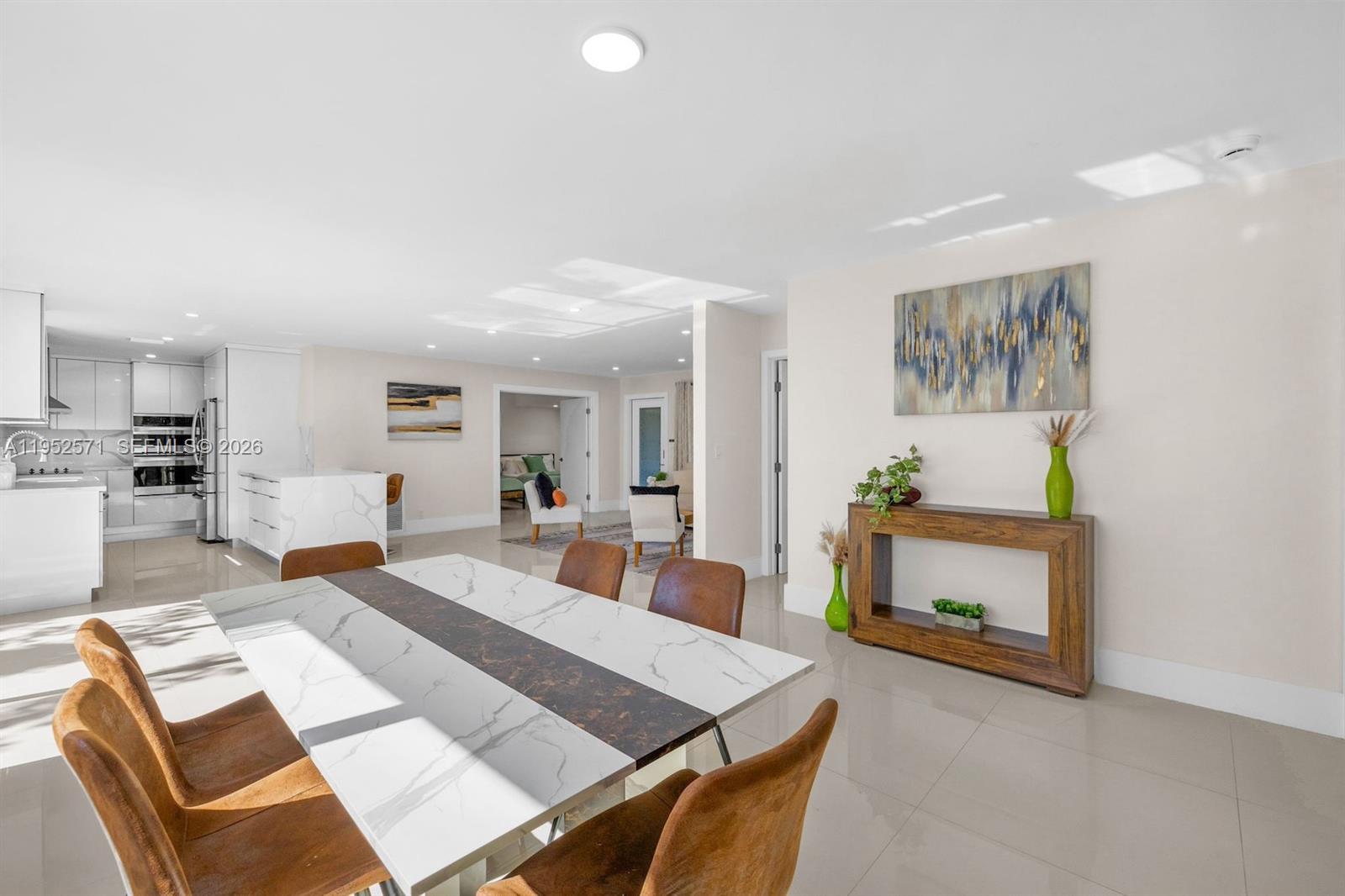 TROPICAL MANORS ADD - Residential