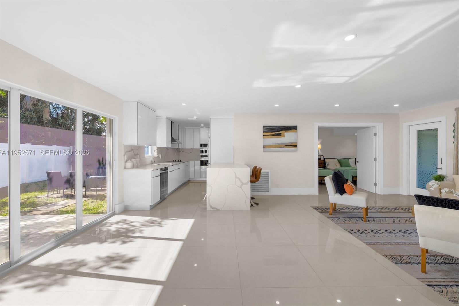 TROPICAL MANORS ADD - Residential