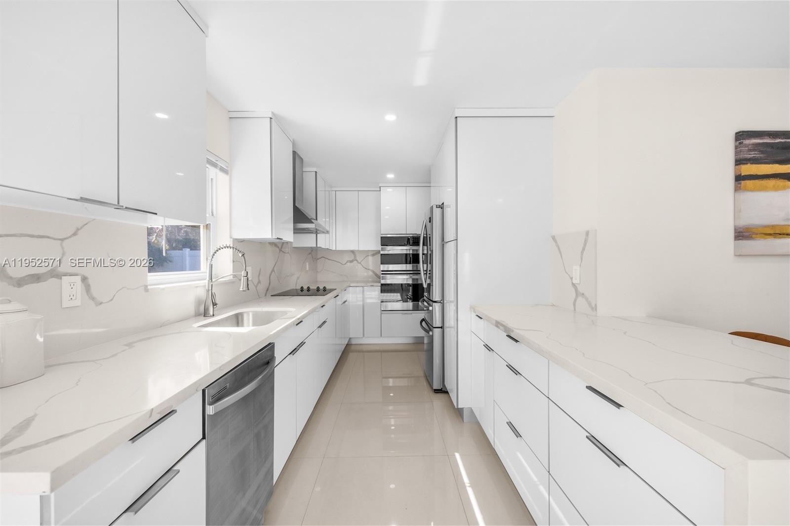 TROPICAL MANORS ADD - Residential