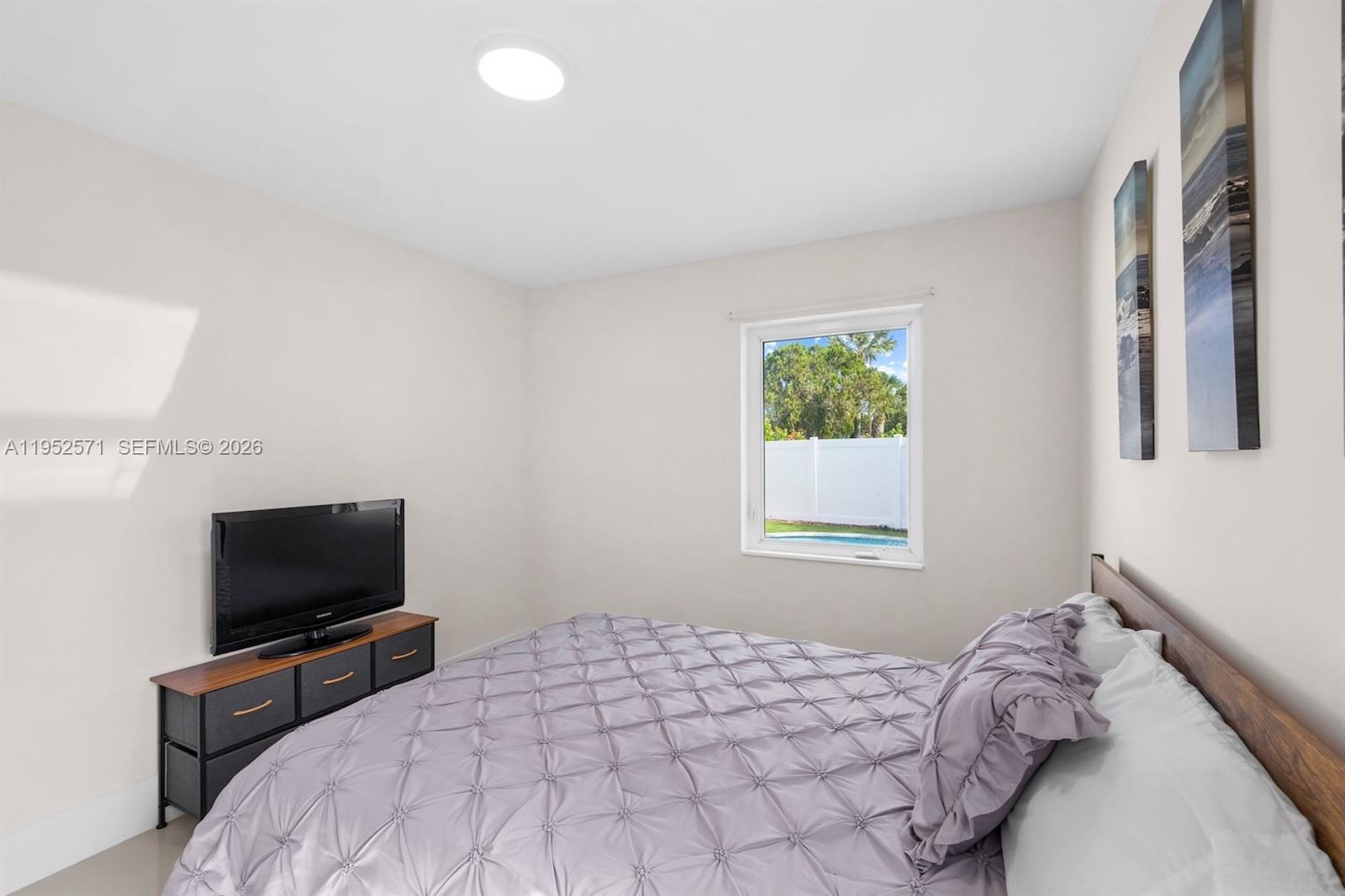 TROPICAL MANORS ADD - Residential