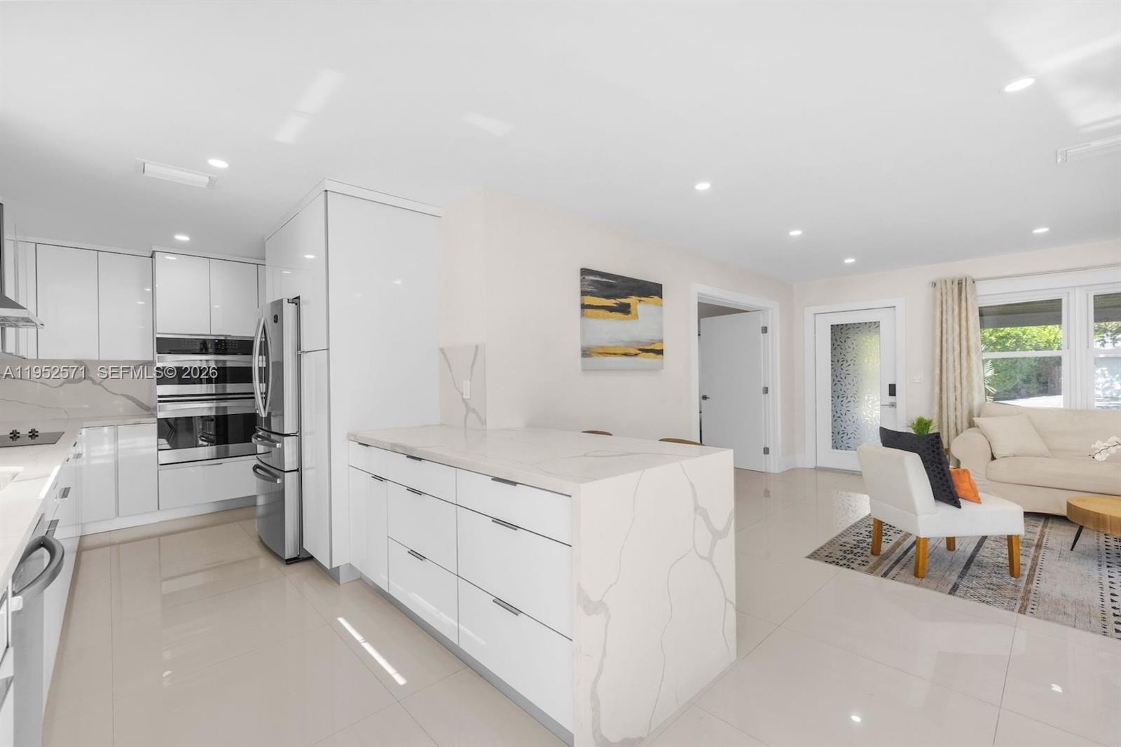 TROPICAL MANORS ADD - Residential