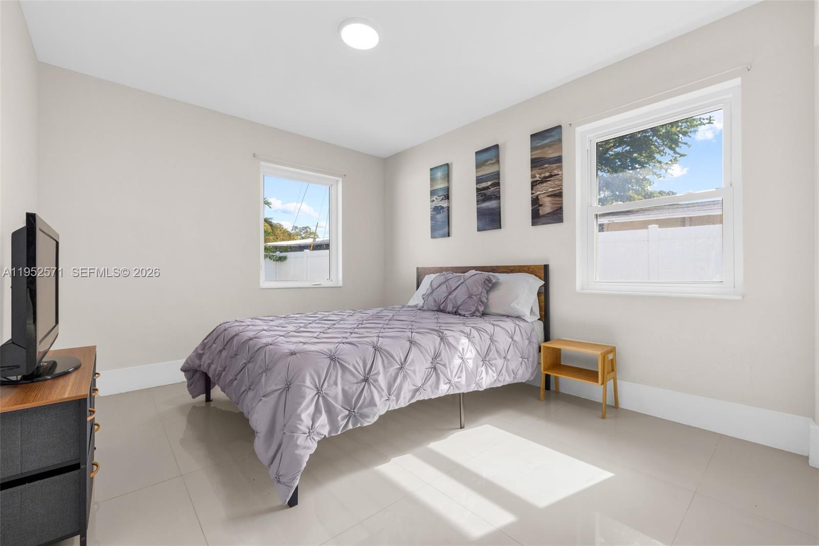 TROPICAL MANORS ADD - Residential