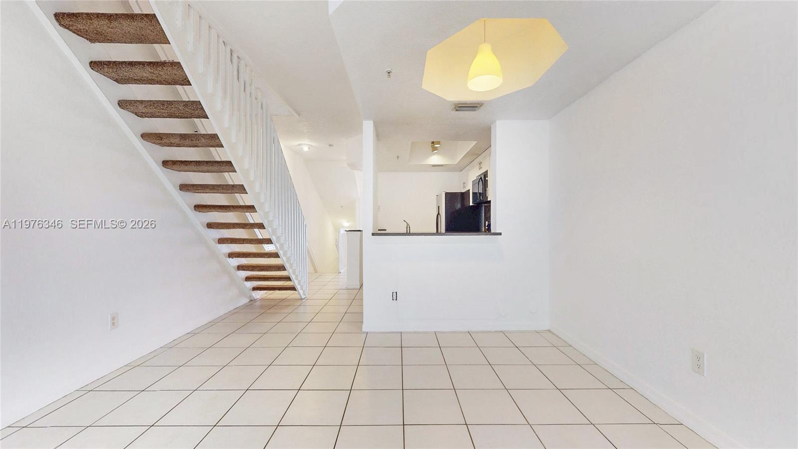 VILLAS DE TUSCANY CONDO - Residential Lease