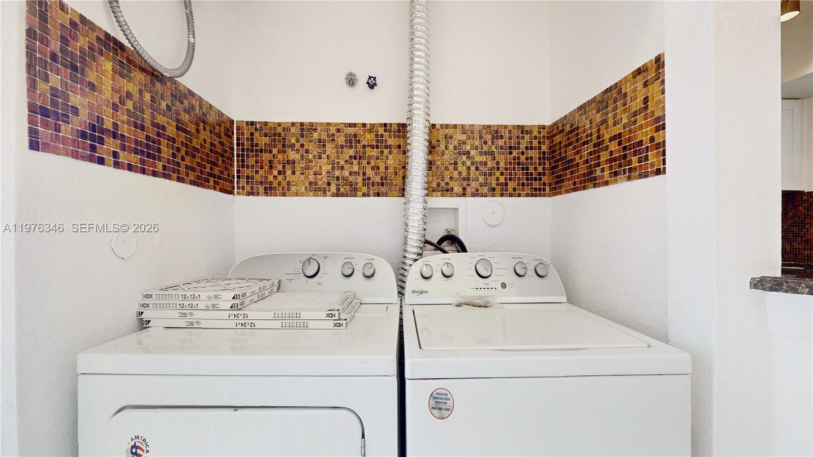 VILLAS DE TUSCANY CONDO - Residential Lease