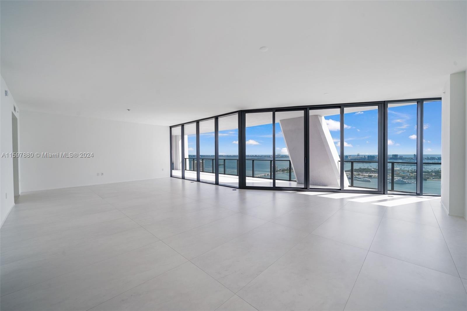 ONE THOUSAND MUSEUM CONDO - Residential