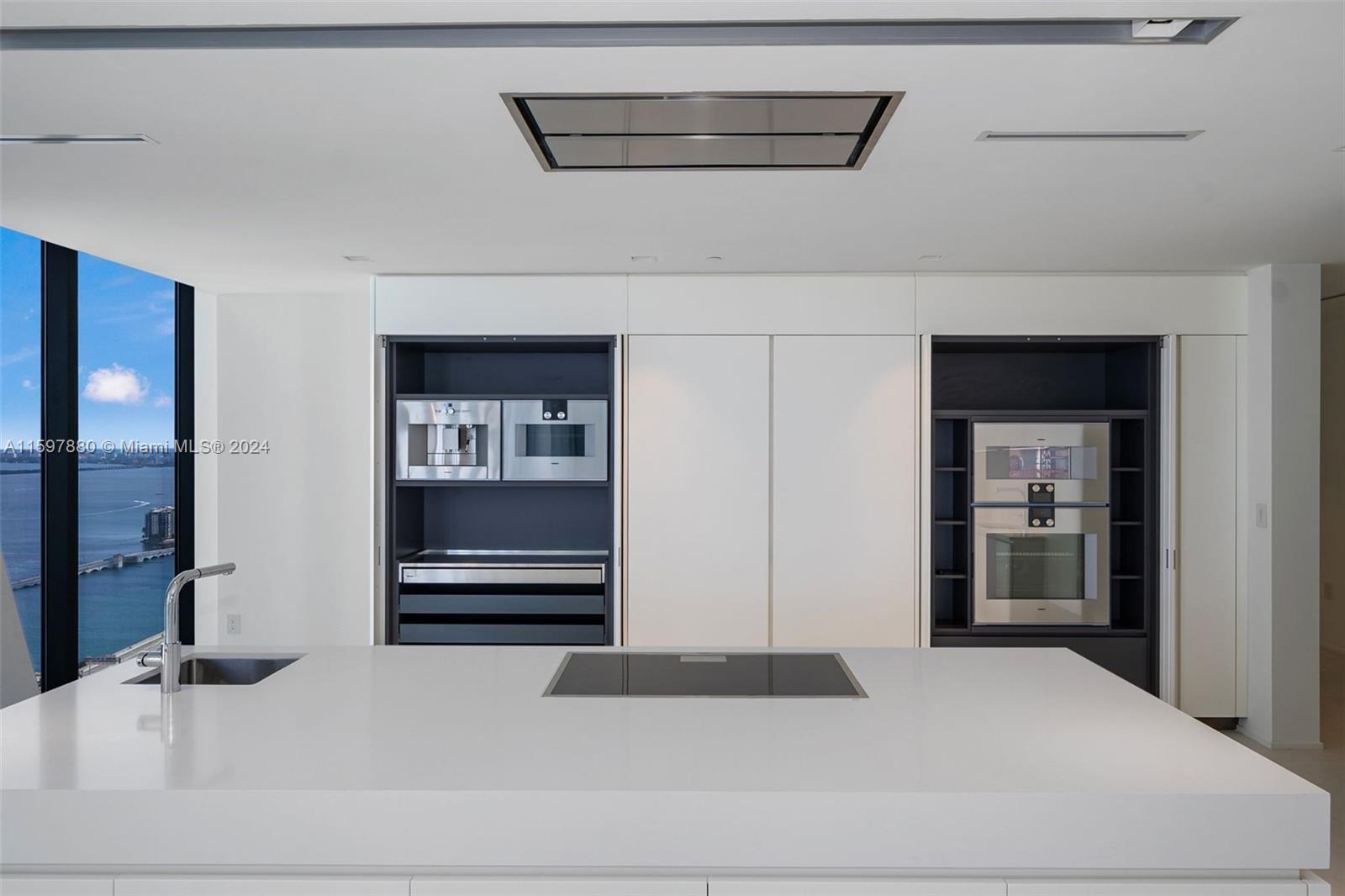 ONE THOUSAND MUSEUM CONDO - Residential