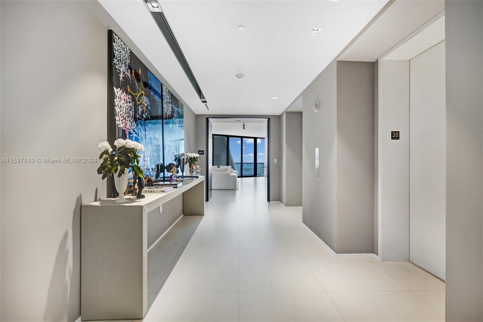 ONE THOUSAND MUSEUM CONDO - Residential
