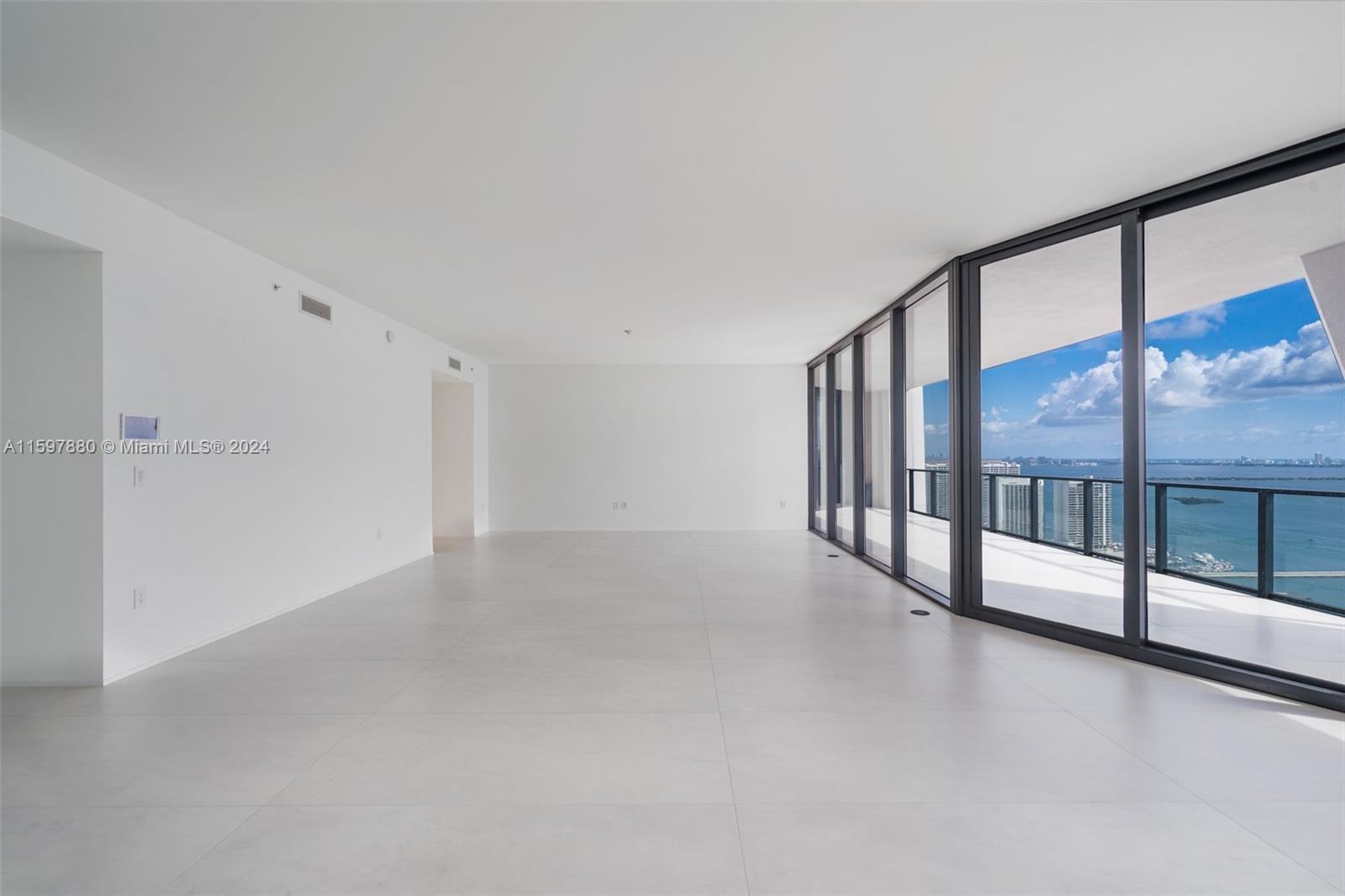 ONE THOUSAND MUSEUM CONDO - Residential
